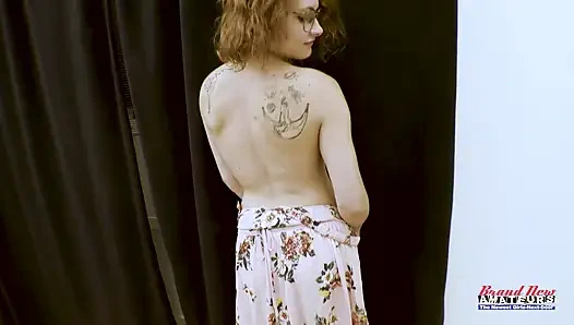 Миниатюрная татуированная рыжая студентка Luna Приход дрочит оминка, ненасытный проглот!