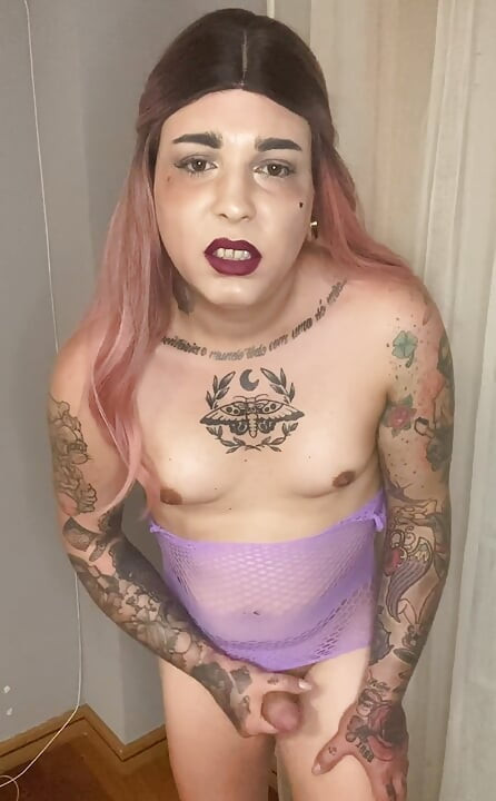 Böyle bir kıyafet sever misin? Sikimin hissini sevdim