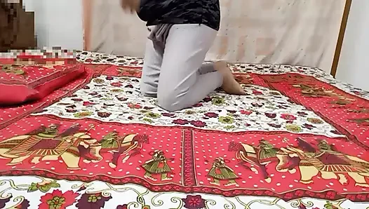 Сексуальную RiI жестко трахнул ее муж