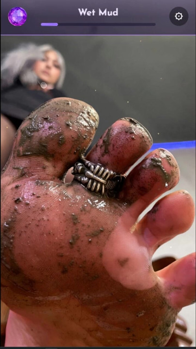 New levels. More dirt on My soles. Watch Me get them messy and imagine cleaning every bit off. Who’s going to lick them clean?