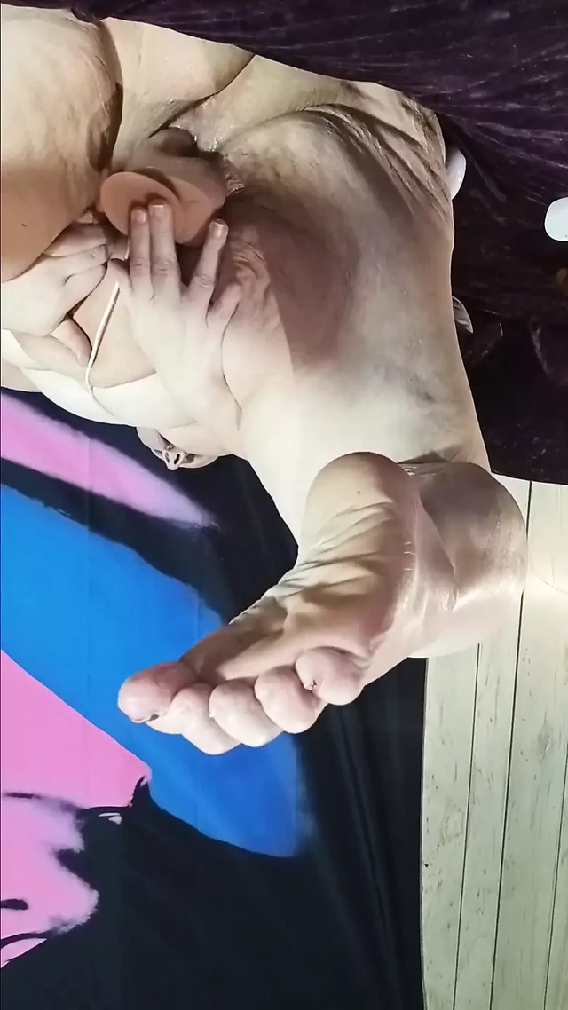 Turned Upside Down This Big Dick Goes to Poundtown