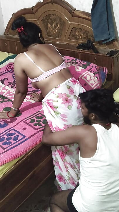 Há um prazer diferente em fazer sexo com a meia-irmã