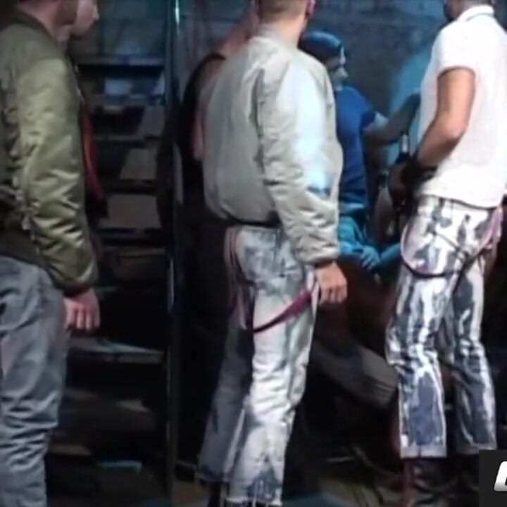 CAZZOfilm - รุมเย็ดโดยกลุ่มสกินเฮดส์