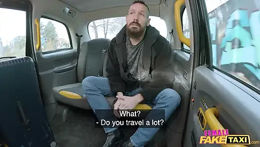Damada bekarlık partisi öncesi sikişiyorum - kadın fake taxi