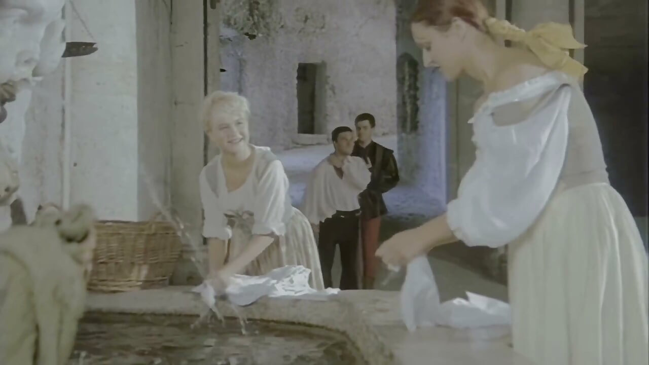 Renaissance Foursome: These Washerwomen Are Real Sluts