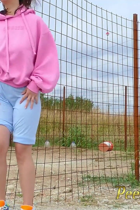 Desperate hipster girl trying hard to pee