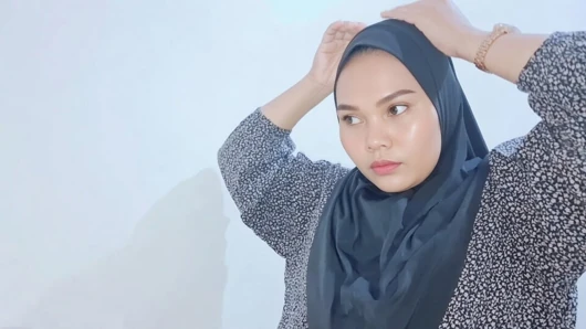 Aku pergi ke rumah kakak ipar india waktu lagi liburan musim panas dan sama kakak iparku yang cantik, video lengkap indo viral