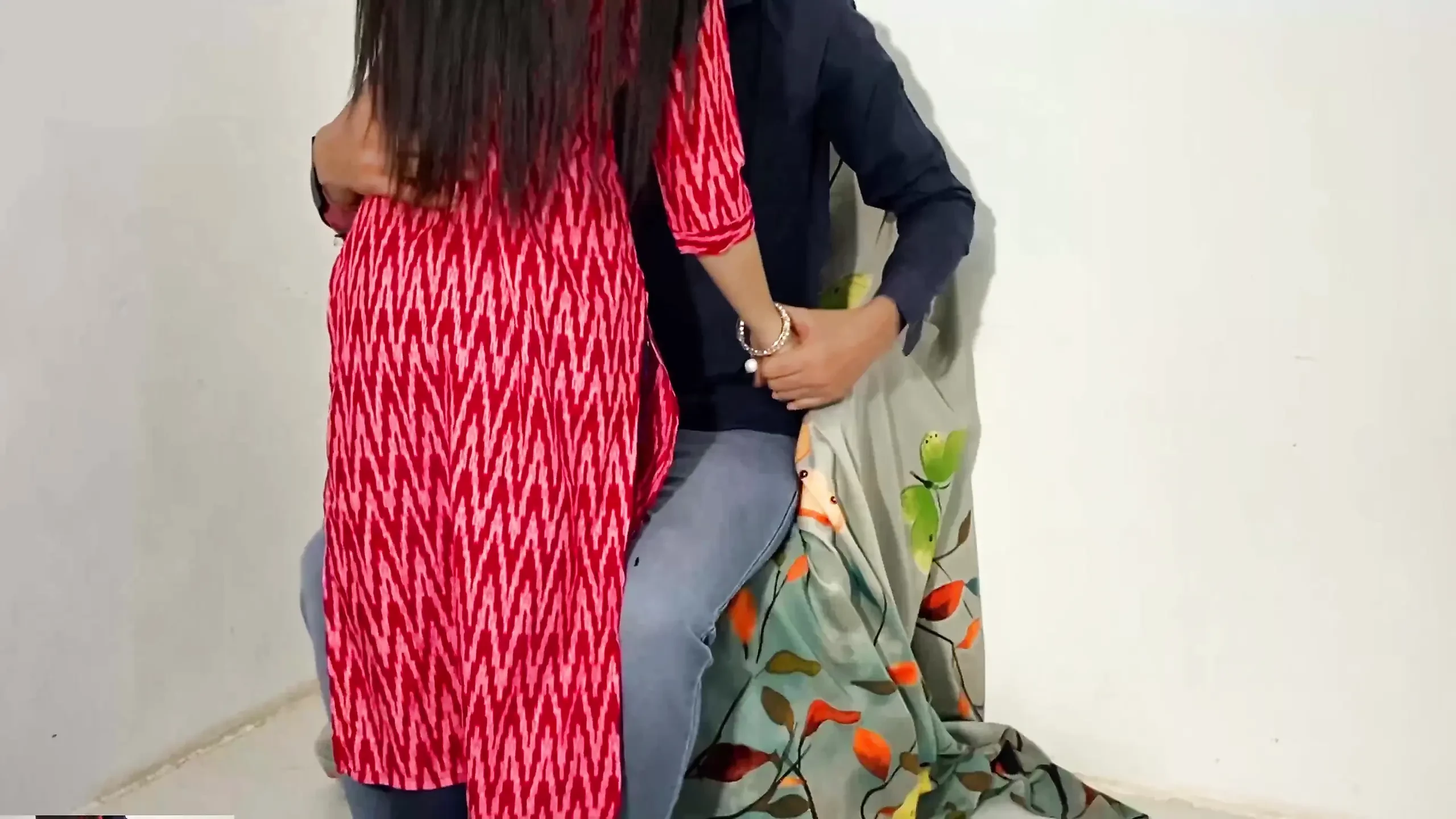 Anal jinsiy aloqani tomosha qiling