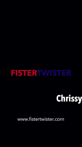 Jessica Bell e Chrissy Fox por Fister Twister