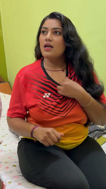 Step sister caught by going to oyo room for her boyfriend, she wearing there pink bra panty , Full Hindi Viral Video | Clip 1