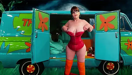 Бабушка Velma Dinkley под прикрытием шлюховатая слюнявая членососка 8623 фап