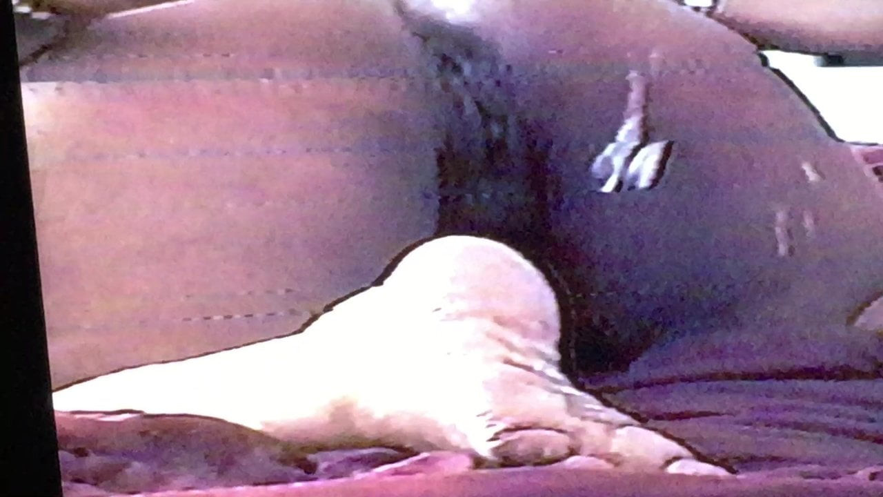 Sucking her pussy n lickin ass