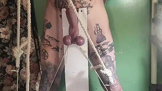 Хорошая девушка, пытка яиц нечестивого распятия, часть 2