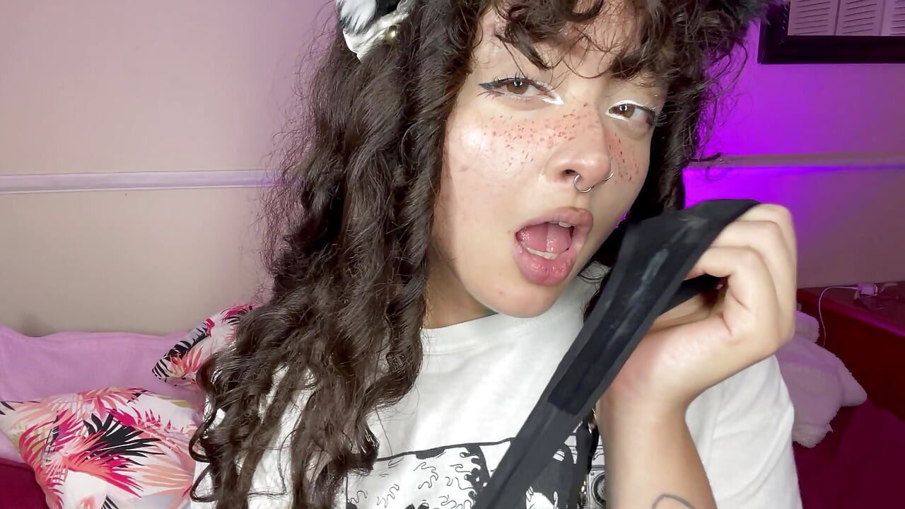 Smell My Dirty Panties with Me