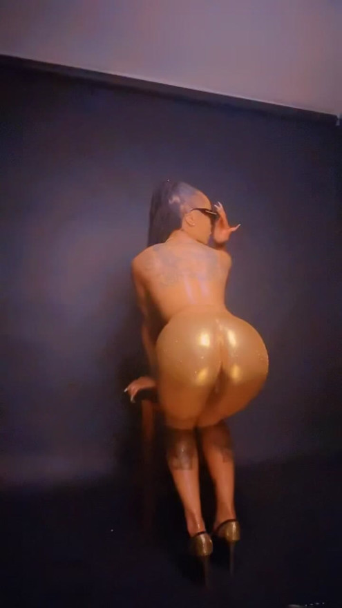 Bella Stackz