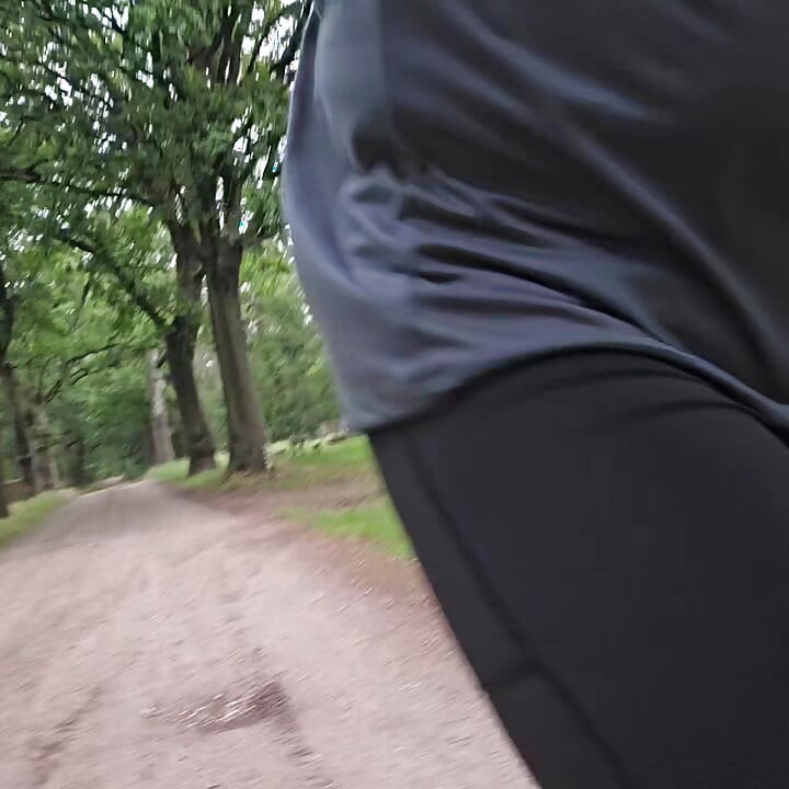 Öffentlicher schwanz am morgen laufen