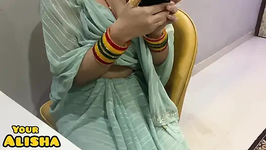 Alisha Bhabhi ko Galti se Mobile Mein Porn Dikh Gayi aur Devar Ne Pakad Liya....