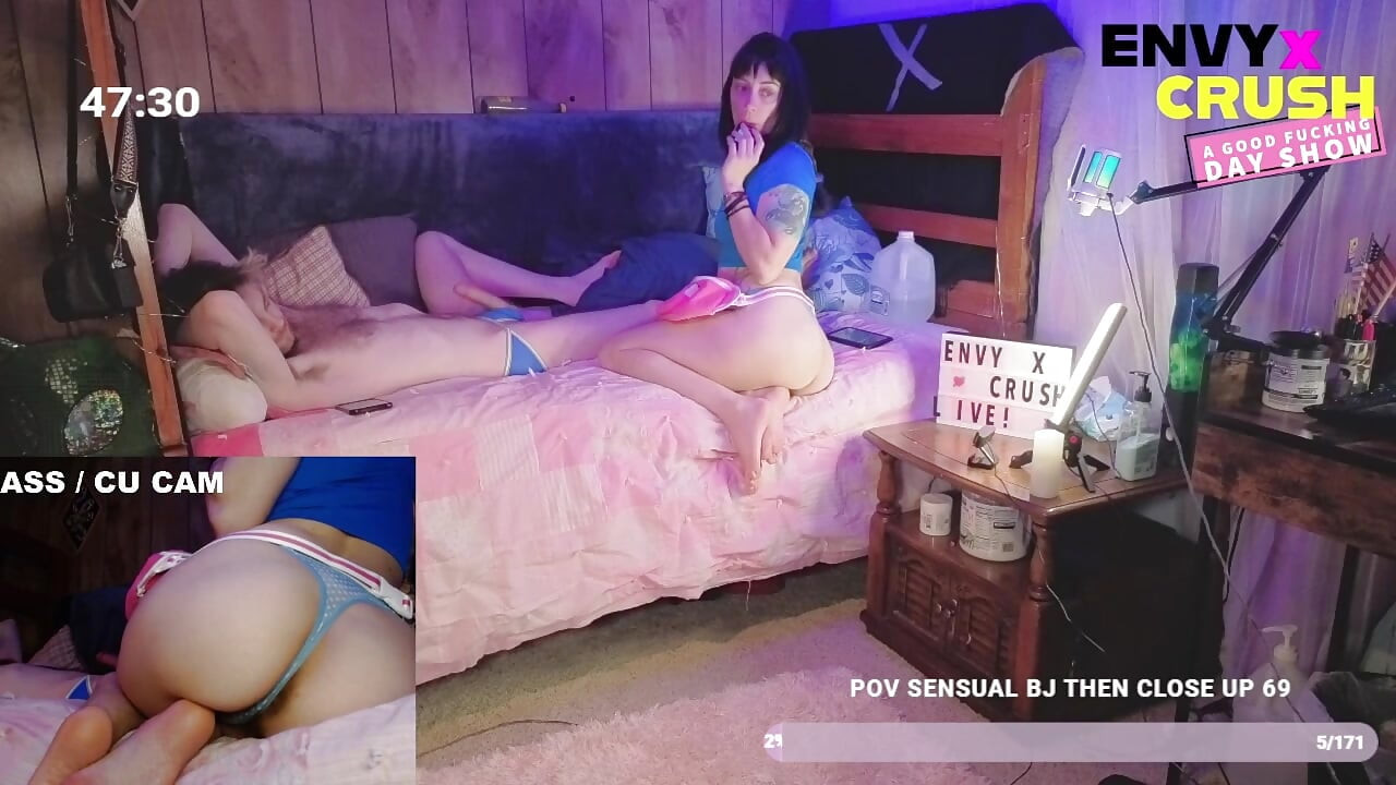 Cam Girls Armăsar ejaculează prematur în direct