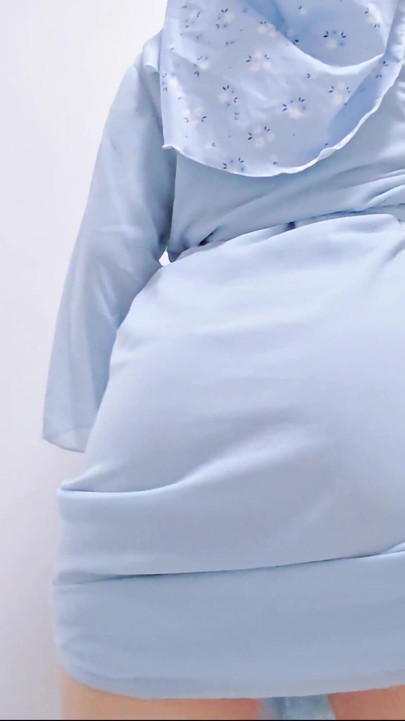 POV: Hijabi Girl With Big Ass Elegant Blue Abaya Tease. | Clip 1