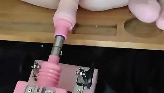 Götümde sikiş makinesi