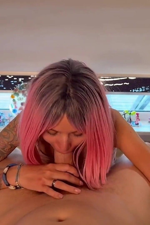 Juicy Cumshot on Sandy's Pussy