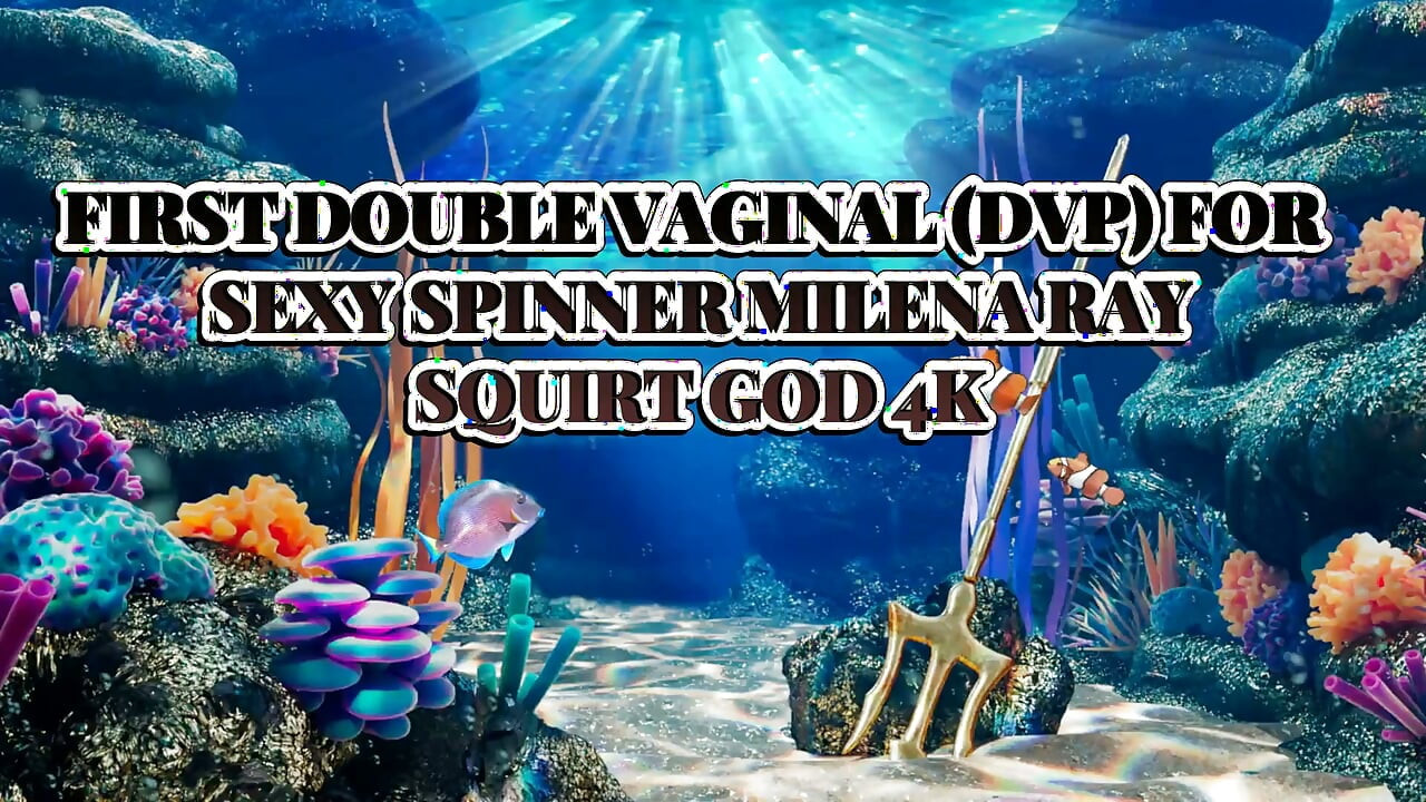 Första dubbla vaginala för sexiga Spinner Milena Ray