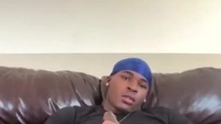 handsome black boy jerking (no cum - 2'20'')