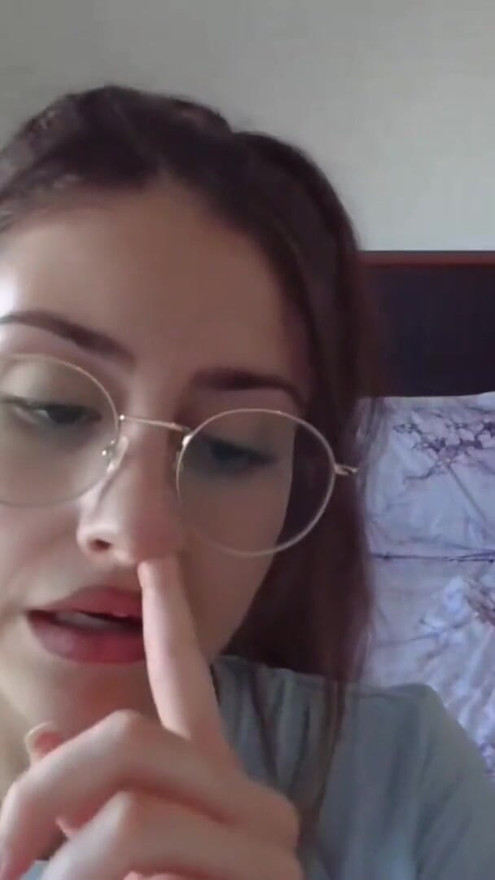 SHANAXNOW NOSE FETISH EATING BOOGERS PRESS NOSTRILS MOANING | Clip 1