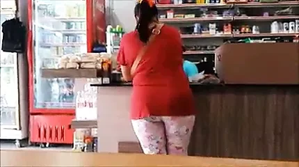 Индуктивная толстушка с большой задницей Iban Besai Burit