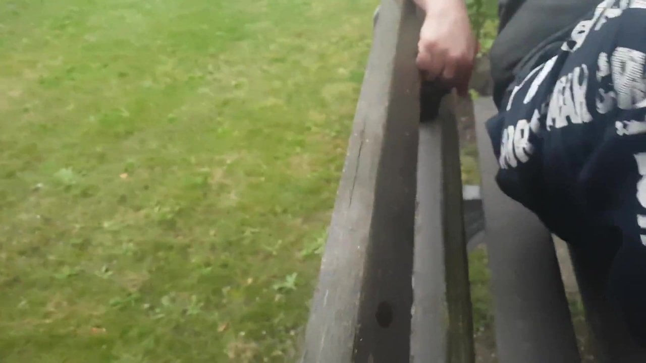 Deluxe footjob on public