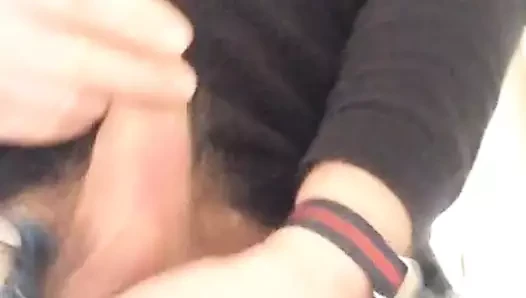 Nazik sünneskin mastürbasyon boşalması