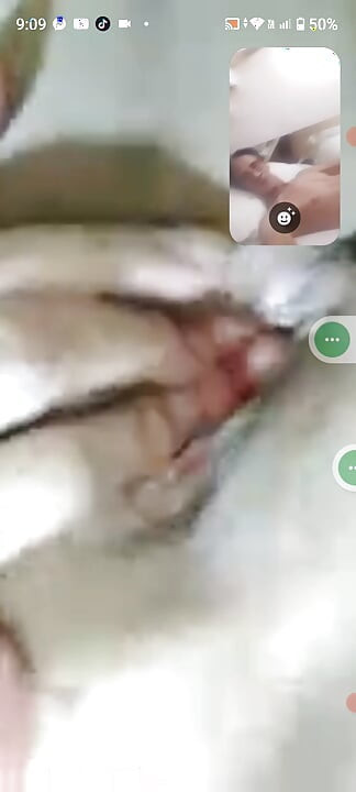 Każdej nocy robimy to dla naszej przyjemnej rozmowy wideo