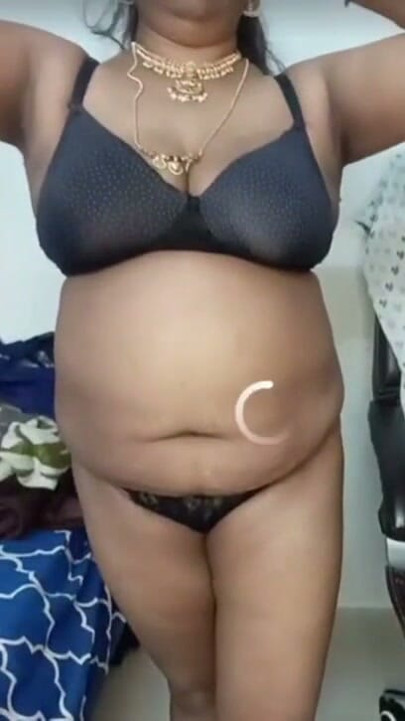 Telugu aunty full body show | Clip 1