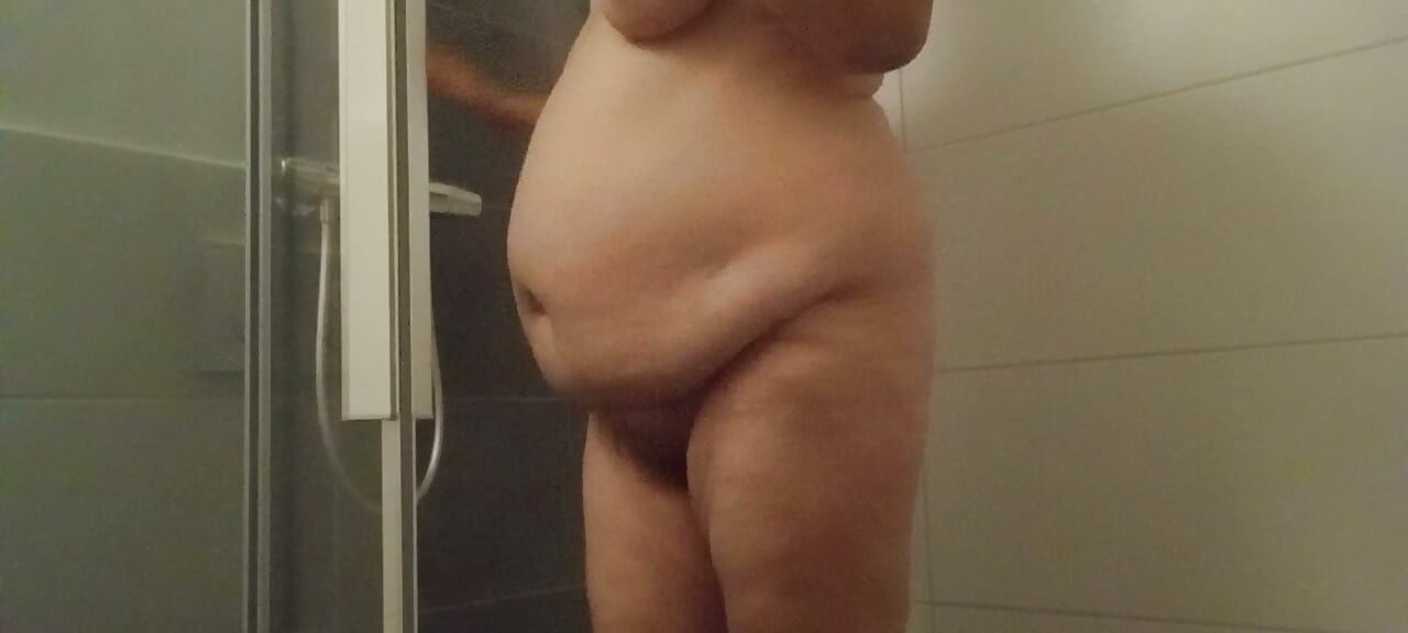 Mature BBW își face burta mare să tremure Eva Pur