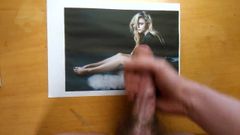 Chloe Grace Moretz napůl nahá na „nylonové“ poctě