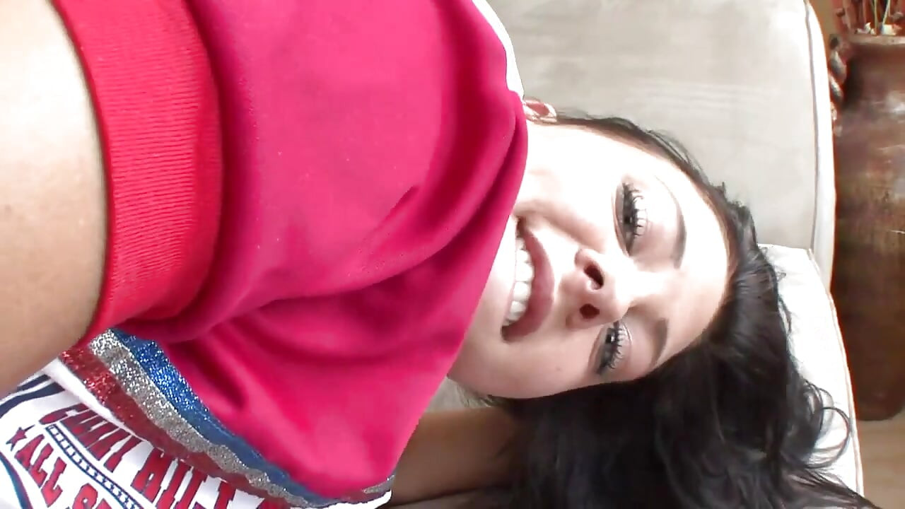 Nasty bitch simply wants sperm on her mouth