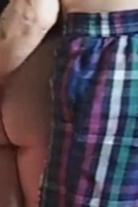 Fucked a fat woman in the kitchen doggy style and cum in her mouth, she ate the sperm