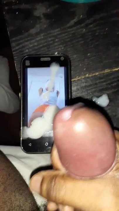 Random model cum tribute sop