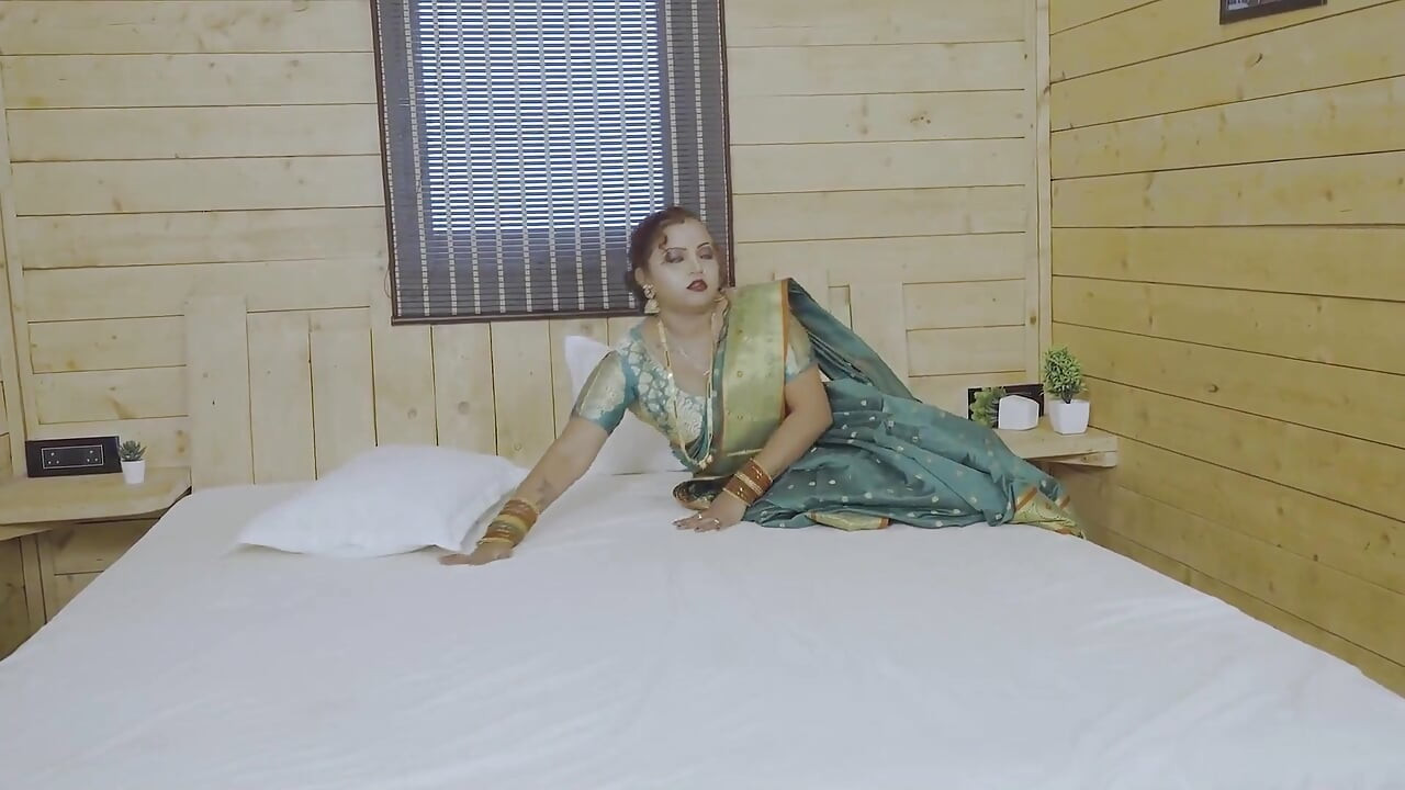 A Sexy Elder Stepbrother's Wife Wants to Massage Her Body with Her Deborji, Hardcore Bhabi Sex