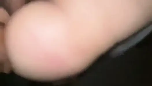 Yarak üzerinde zıplıyor