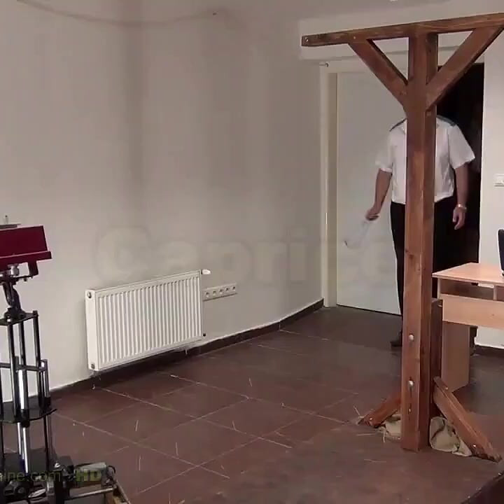 Caprice 1 Spanking Machine - Bare Back Whipping