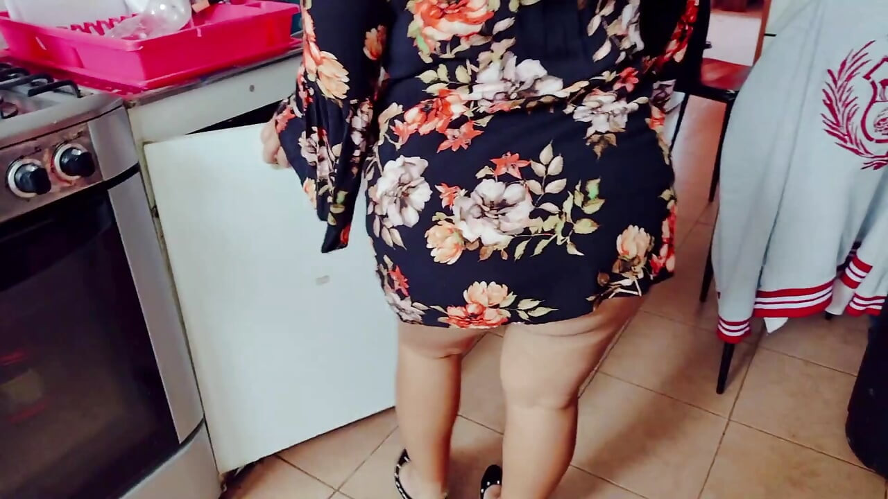 Извращенная монахиня, глава 1, пересказательница