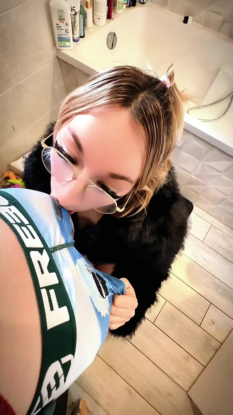 我照顾我的伴娘是通过来的