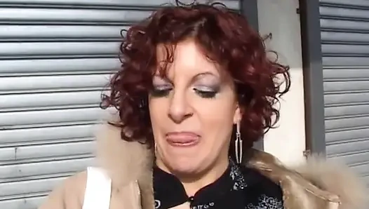 Zwei wunderbare titten sind bereit, geleckt zu werden