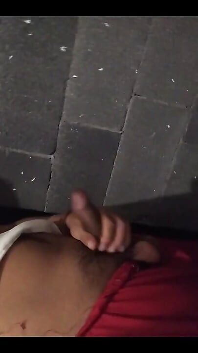 Gdje me vidiš u kupaonici, seksi dečko, napaljeni veliki smiješni kurac