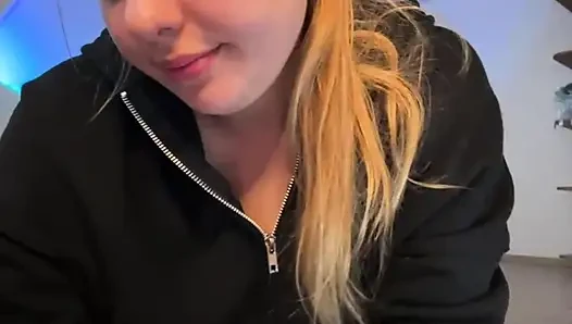 Squirting während des cumming mit jucielussie