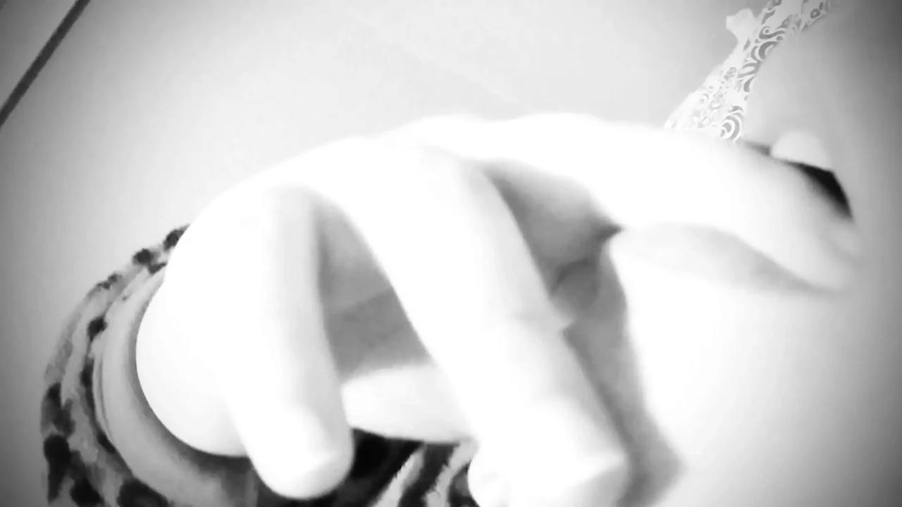 吃我自己的汁液，我希望我能吃我自己的阴户