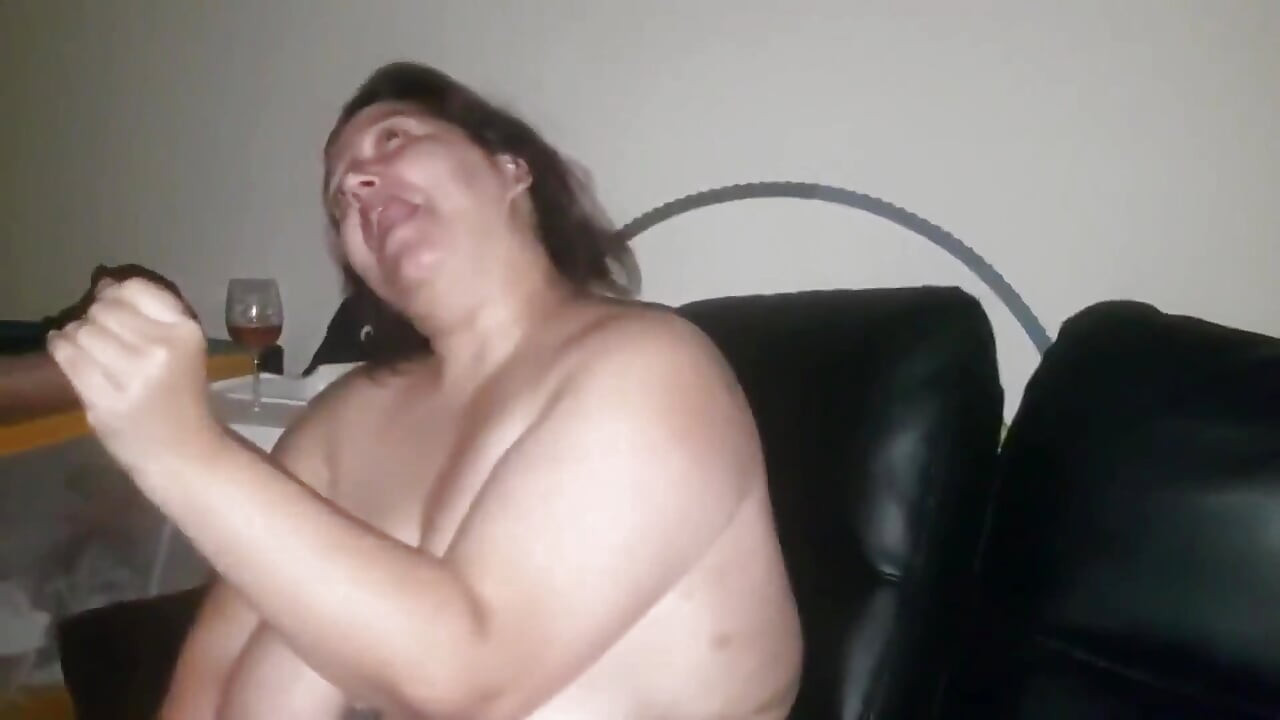 WildEnglishbbw bbc nata4sex lamiendo, tocando mi coño chorros hardcore fuertes