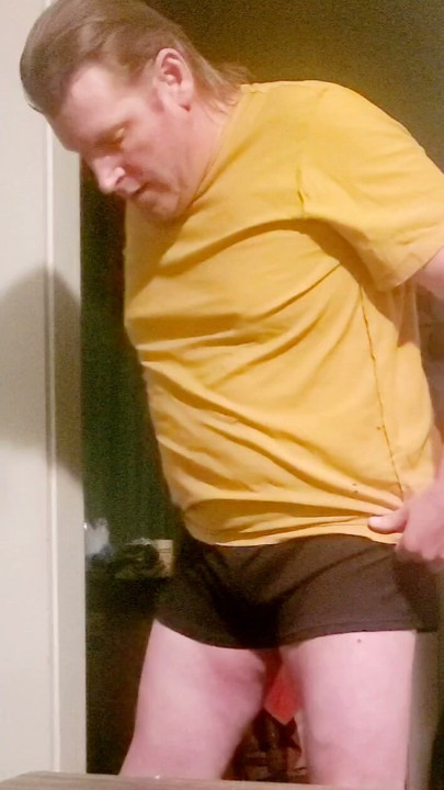 Lee Przybylowicz shows his camel toe