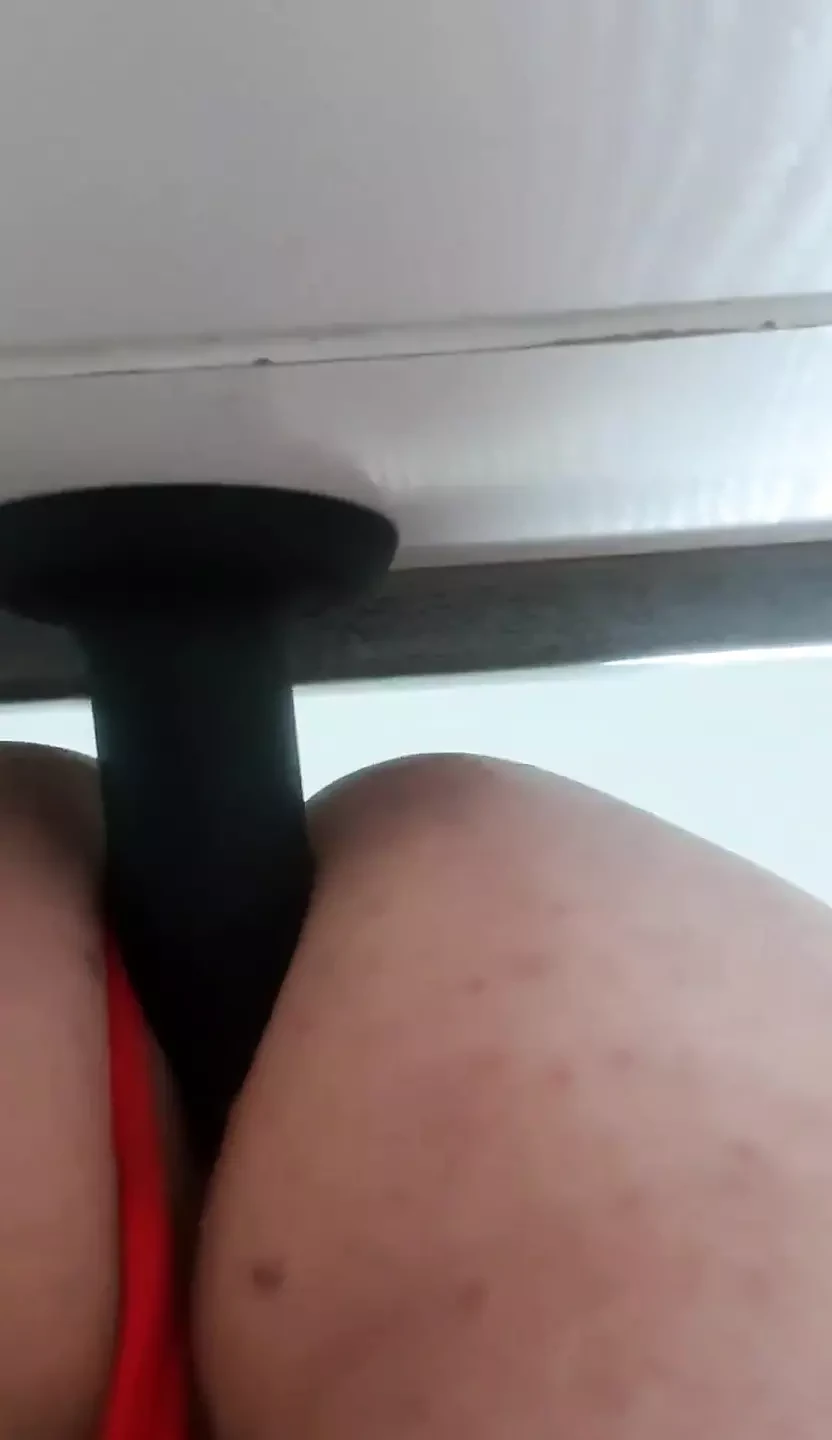 Red Thoung
